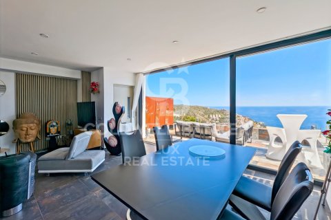 Villa for sale in Roses, Girona, Spain 3 bedrooms, 256 sq.m. No. 158869 - photo 2