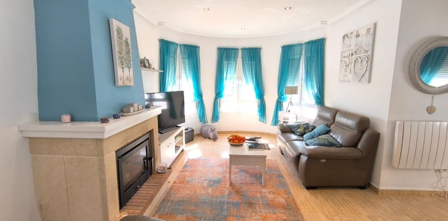 Villa in Guardamar del Segura, Alicante, Spain 3 bedrooms, 98 sq.m. No. 161710