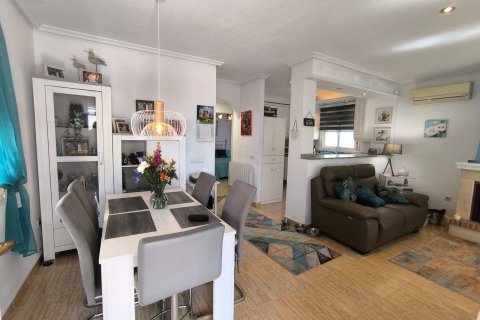 Villa for sale in Guardamar del Segura, Alicante, Spain 3 bedrooms, 98 sq.m. No. 161710 - photo 16