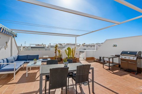 Huoneisto myytävänä Torrevieja, Alicante, Espanja, 2 makuuhuonetta, 66 m2 No. 161711 - kuva 28