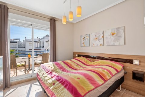 Huoneisto myytävänä Torrevieja, Alicante, Espanja, 2 makuuhuonetta, 66 m2 No. 161711 - kuva 6