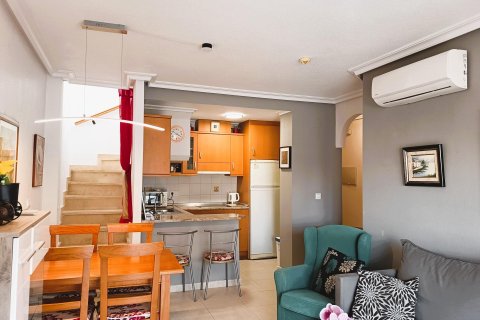 Lägenhet till salu i Alicante, Spanien 2 sovrum, 70 kvm. Nr. 161712 - foto 7