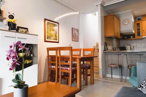 Lägenhet till salu i Alicante, Spanien 2 sovrum, 70 kvm. Nr. 161712 - foto 9