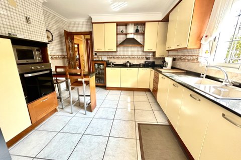 Villa till salu i La Mata, Alicante, Spanien 6 sovrum, 440 kvm. Nr. 161709 - foto 12