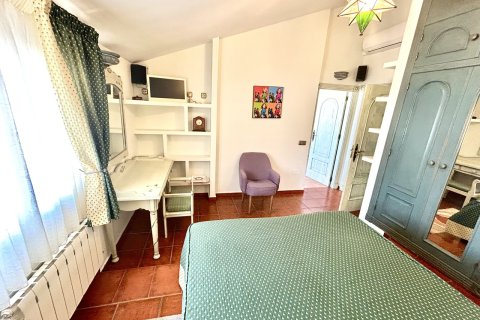 Villa till salu i La Mata, Alicante, Spanien 6 sovrum, 440 kvm. Nr. 161709 - foto 19