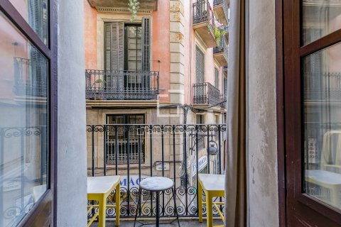 Apartamento en venta en Barcelona, España 2 dormitorios, 73 m2 No. 164339 - foto 6
