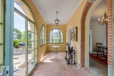 Villa à vendre à El Masnou, Barcelona, Espagne, 7 chambres, 446 m2 No. 164342 - photo 6