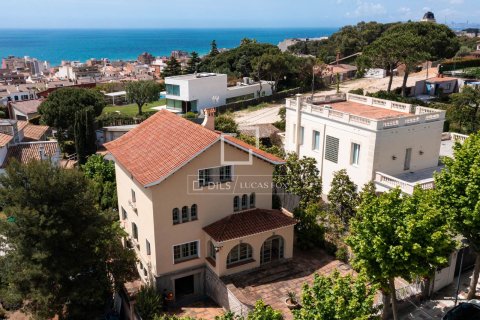 Villa à vendre à El Masnou, Barcelona, Espagne, 7 chambres, 446 m2 No. 164342 - photo 2