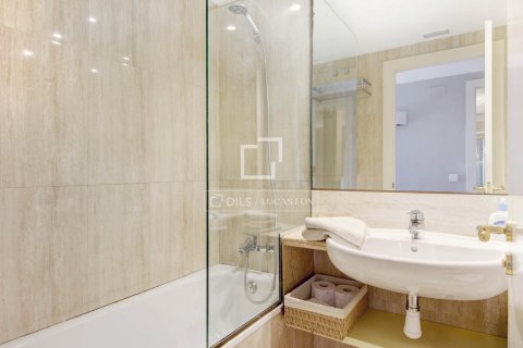 Apartment for sale in Sant Just Desvern, Barcelona, Spain 3 bedrooms, 133 sq.m. No. 164343 - photo 17