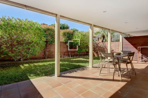 Apartment for sale in Sant Just Desvern, Barcelona, Spain 3 bedrooms, 133 sq.m. No. 164343 - photo 8