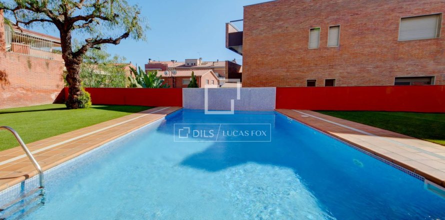 Apartment in Sant Just Desvern, Barcelona, Spain 3 bedrooms, 133 sq.m. No. 164343