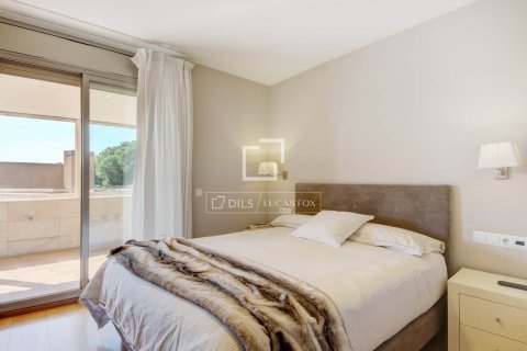 Apartment for sale in Sant Just Desvern, Barcelona, Spain 3 bedrooms, 133 sq.m. No. 164343 - photo 16