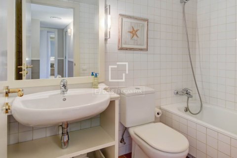 Apartment for sale in Sant Just Desvern, Barcelona, Spain 3 bedrooms, 133 sq.m. No. 164343 - photo 21