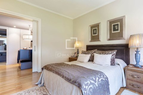 Huoneisto myytävänä Barcelona, Espanja, 6 makuuhuonetta, 479 m2 No. 164340 - kuva 21