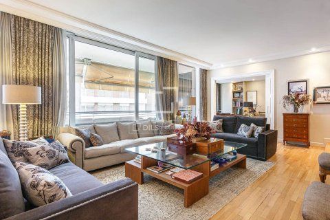 Huoneisto myytävänä Barcelona, Espanja, 6 makuuhuonetta, 479 m2 No. 164340 - kuva 3