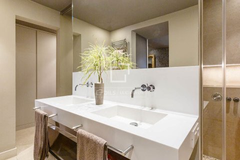 Huoneisto myytävänä Barcelona, Espanja, 6 makuuhuonetta, 479 m2 No. 164340 - kuva 24