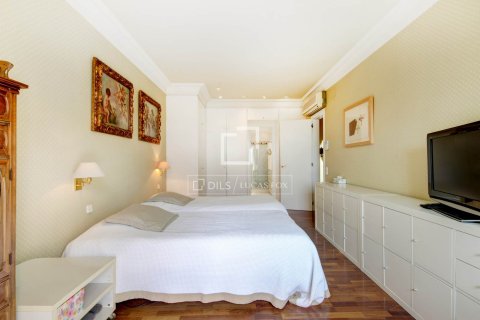 Huvila myytävänä Sant Just Desvern, Barcelona, Espanja, 6 makuuhuonetta, 545 m2 No. 164338 - kuva 26