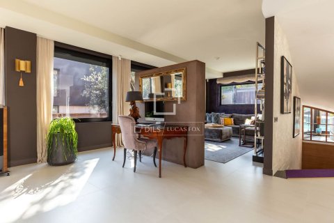 Villa à vendre à Esplugues de Llobregat, Barcelona, Espagne, 4 chambres, 665 m2 No. 164341 - photo 15
