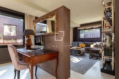 Villa à vendre à Esplugues de Llobregat, Barcelona, Espagne, 4 chambres, 665 m2 No. 164341 - photo 16