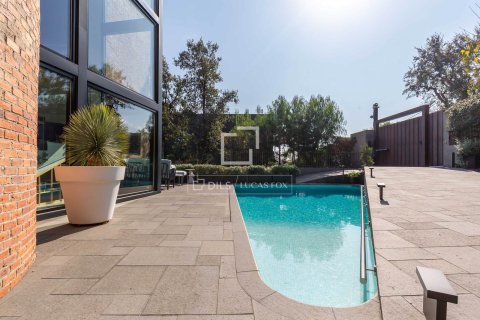 Villa à vendre à Esplugues de Llobregat, Barcelona, Espagne, 4 chambres, 665 m2 No. 164341 - photo 2