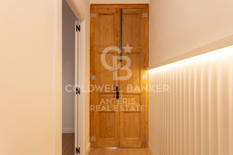 Huoneisto myytävänä Barcelona, Espanja, 3 makuuhuonetta, 117 m2 No. 156979 - kuva 25