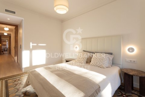 Huoneisto myytävänä Barcelona, Espanja, 3 makuuhuonetta, 117 m2 No. 156979 - kuva 23