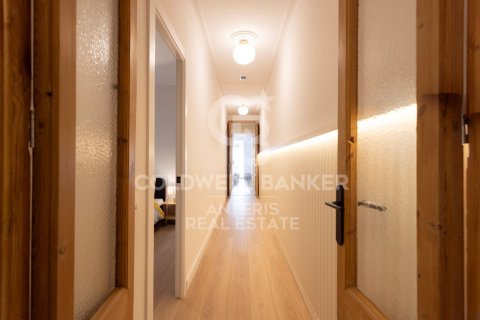 Huoneisto myytävänä Barcelona, Espanja, 3 makuuhuonetta, 117 m2 No. 156979 - kuva 17