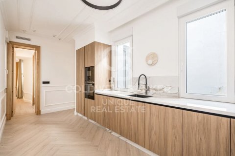 Penthäuser zum Verkauf in Madrid, Spanien 2 Schlafzimmer, 120 m2 Nr. 156976 - Foto 17