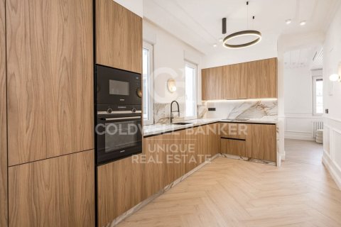 Attico in vendita a Madrid, Spagna 2 camere da letto, 120 mq. N° 156976 - foto 16