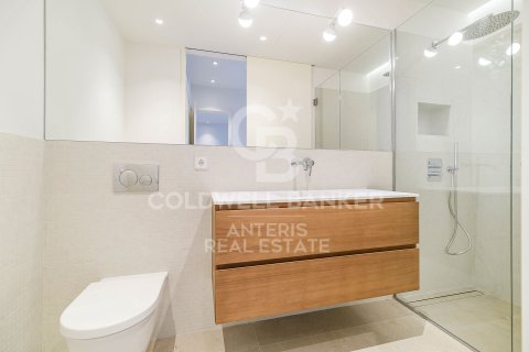 Penthouse for sale in Barcelona, Spain 2 bedrooms, 90 sq.m. No. 156977 - photo 14