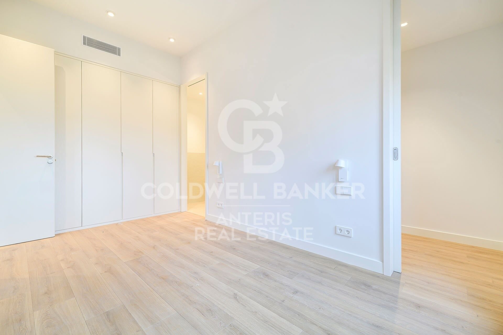 Penthouse in Barcelona, Spain 2 bedrooms, 90 sq.m. No. 156977