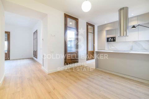 Продажа пентхауса в Барселона, Испания 2 спальни, 90м2 №156977 - фото 5