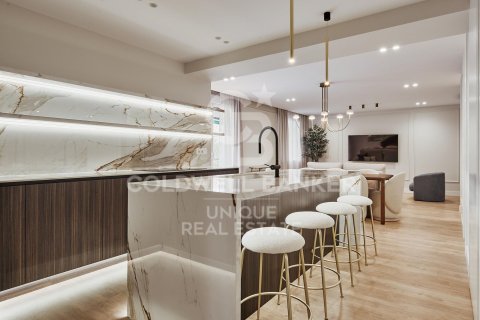 Lägenhet till salu i Madrid, Spanien 3 sovrum, 126 kvm. Nr. 156978 - foto 11