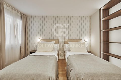 Lägenhet till salu i Madrid, Spanien 3 sovrum, 152 kvm. Nr. 156978 - foto 29