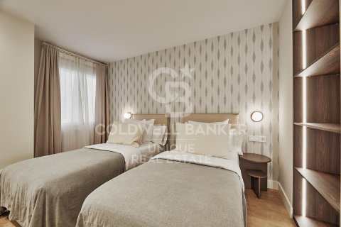 Lägenhet till salu i Madrid, Spanien 3 sovrum, 152 kvm. Nr. 156978 - foto 27