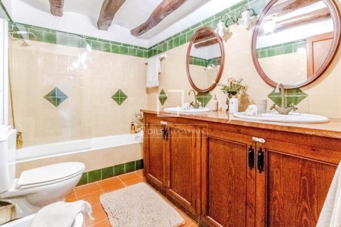 Finca myytävänä Sitges, Barcelona, Espanja, 8 makuuhuonetta, 712 m2 No. 192821 - kuva 16