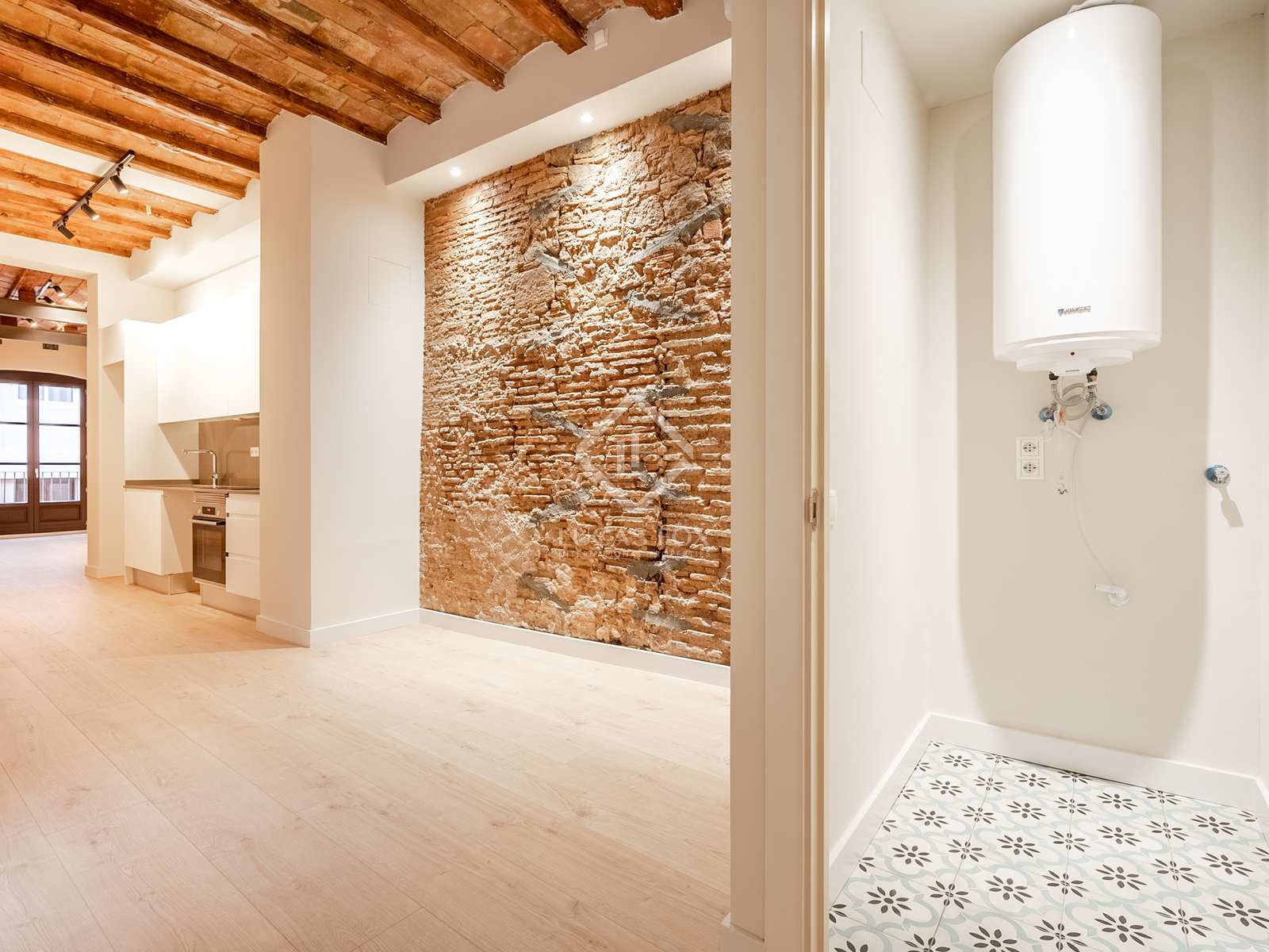 Huoneisto Barcelona, Espanja 2 makuuhuonetta, 83 m2 No. 192826