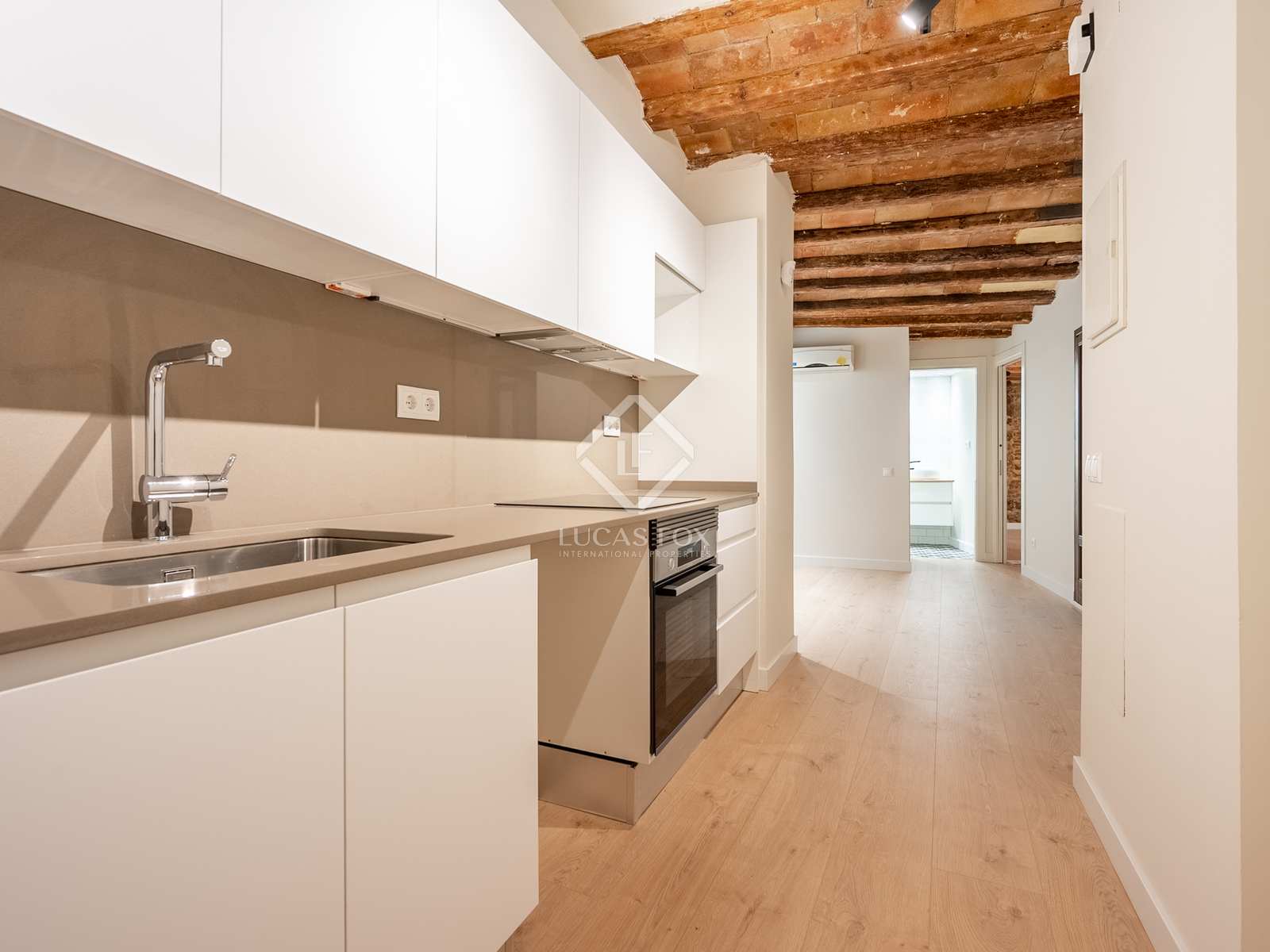 Huoneisto Barcelona, Espanja 2 makuuhuonetta, 83 m2 No. 192826