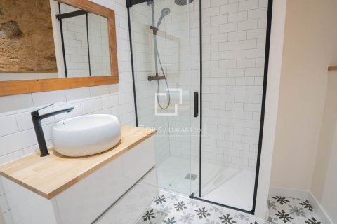 Продажа квартиры в Барселона, Испания 2 спальни, 83м2 №192826 - фото 11