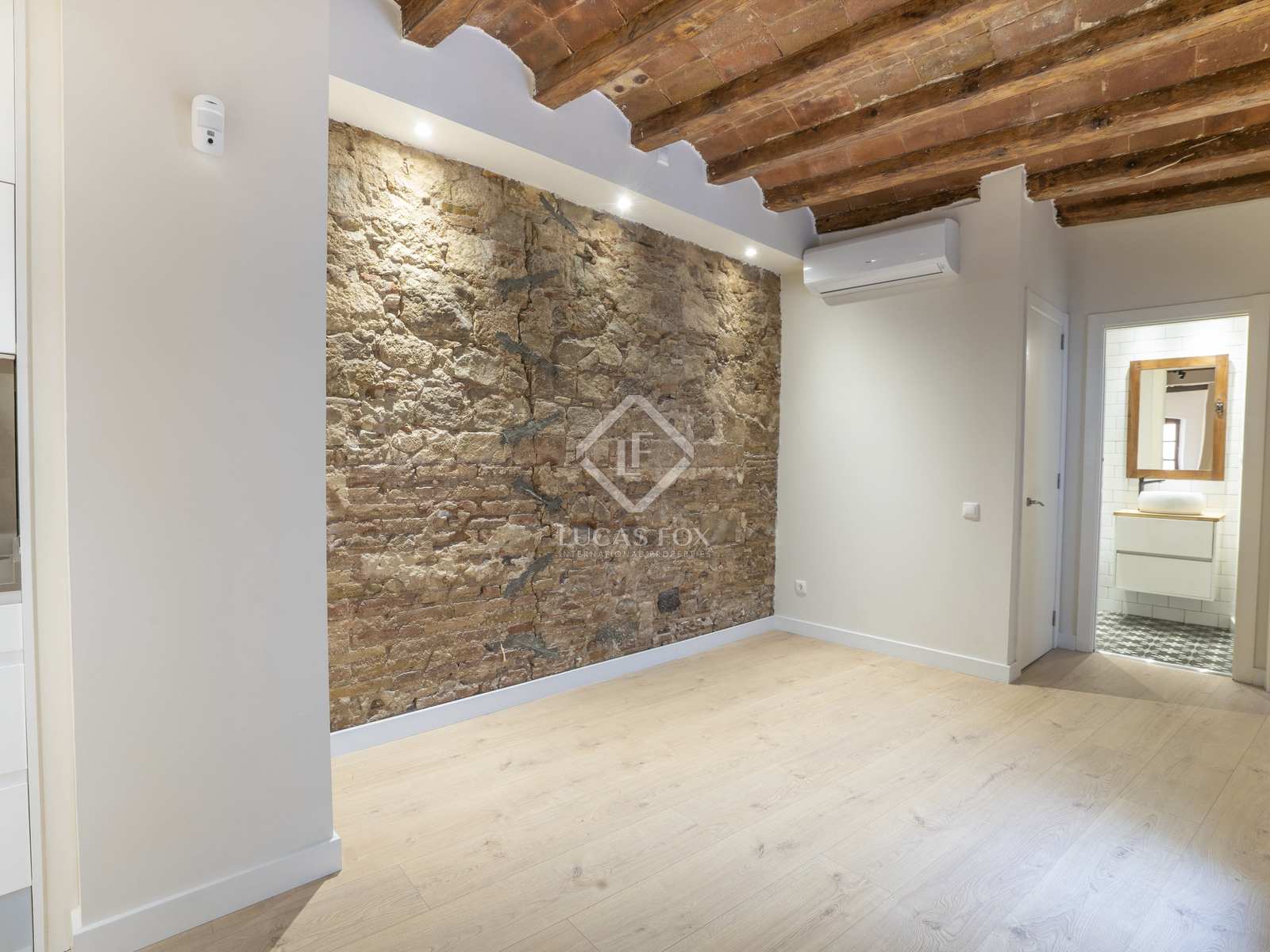 Huoneisto Barcelona, Espanja 2 makuuhuonetta, 83 m2 No. 192826