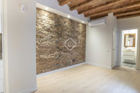 Продажа квартиры в Барселона, Испания 2 спальни, 83м2 №192826 - фото 28