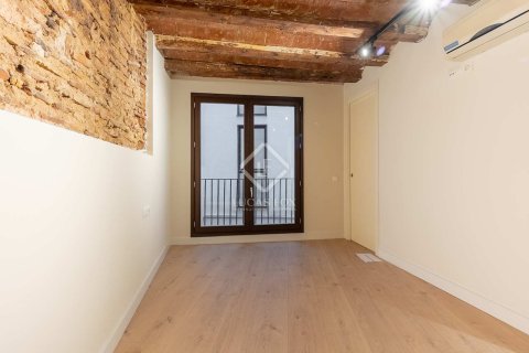 Продажа квартиры в Барселона, Испания 2 спальни, 83м2 №192826 - фото 29