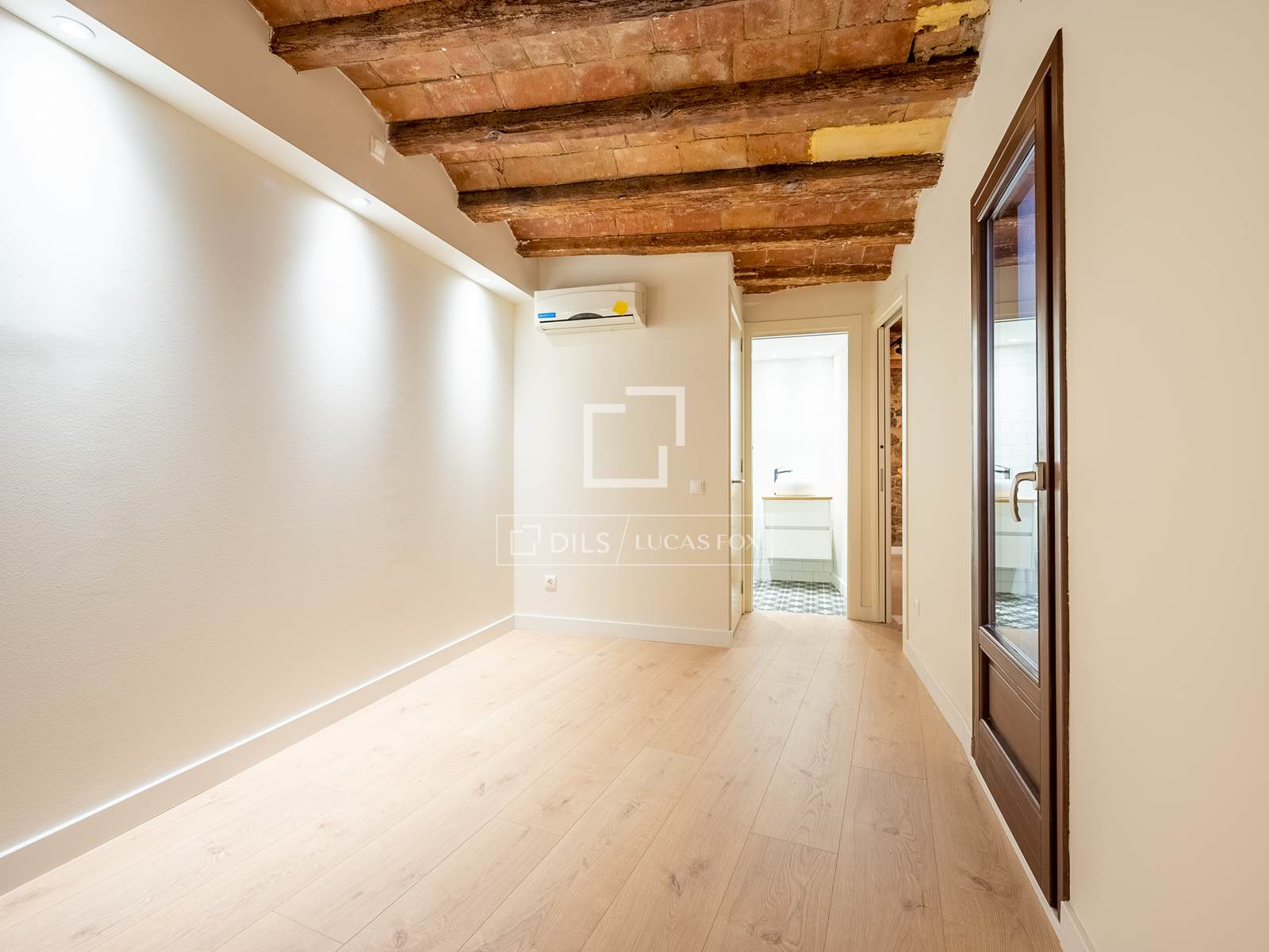 Huoneisto Barcelona, Espanja 2 makuuhuonetta, 83 m2 No. 192826