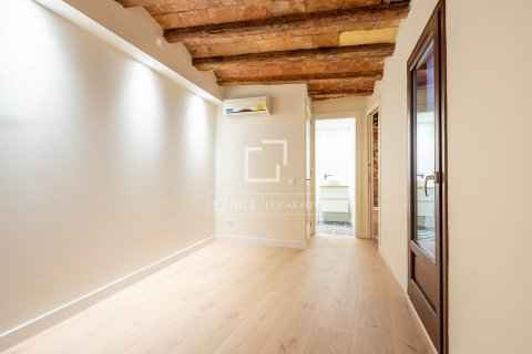 Продажа квартиры в Барселона, Испания 2 спальни, 83м2 №192826 - фото 25