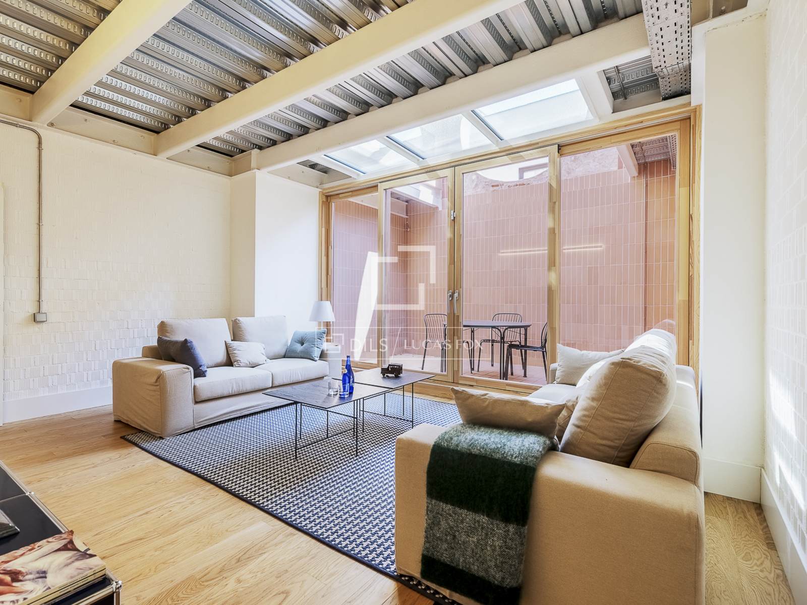 Apartment in Barcelona, Spain 2 bedrooms, 88 sq.m. No. 192825