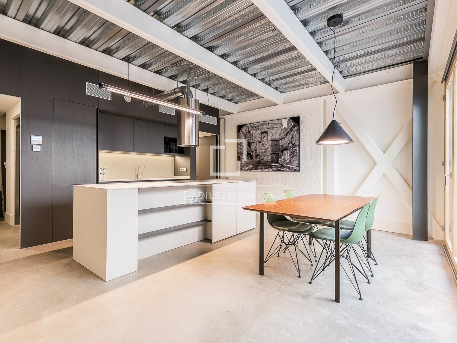 Apartment in Barcelona, Spain 2 bedrooms, 88 sq.m. No. 192825