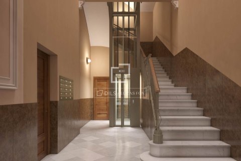 Huoneisto myytävänä Barcelona, Espanja, 5 makuuhuonetta, 134 m2 No. 192824 - kuva 29