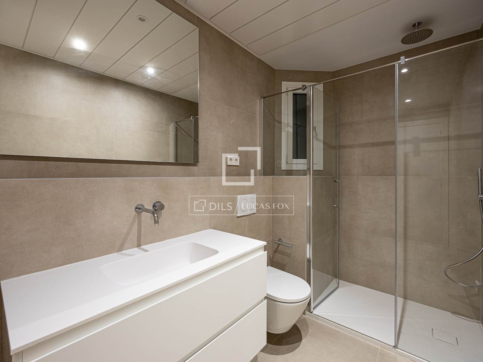 Apartament w Barcelona, Hiszpania 5 sypialni, 134 mkw. nr 192824
