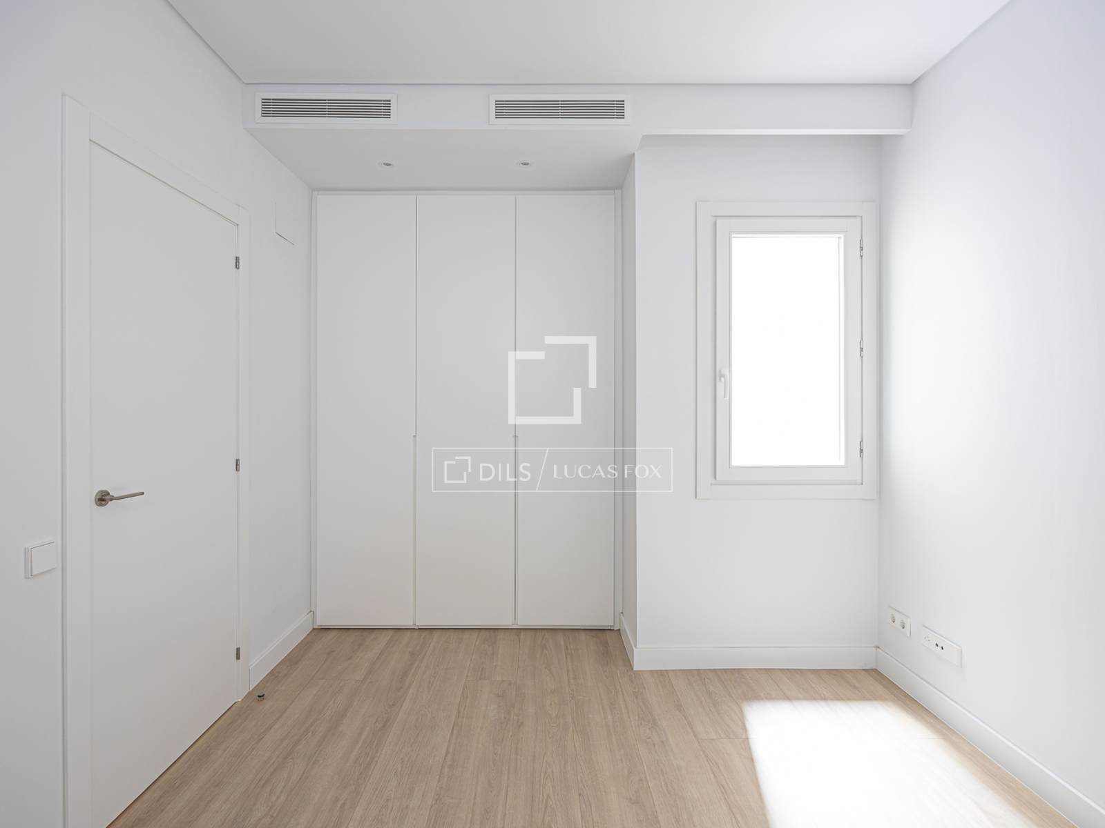Apartament w Barcelona, Hiszpania 5 sypialni, 134 mkw. nr 192824