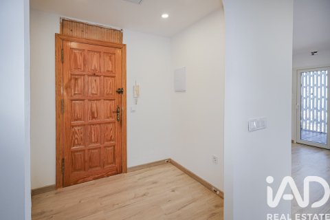 Аренда квартиры в Санта-Крус-де-Тенерифе, Тенерифе, Испания 3 спальни, 82м2 №152250 - фото 19